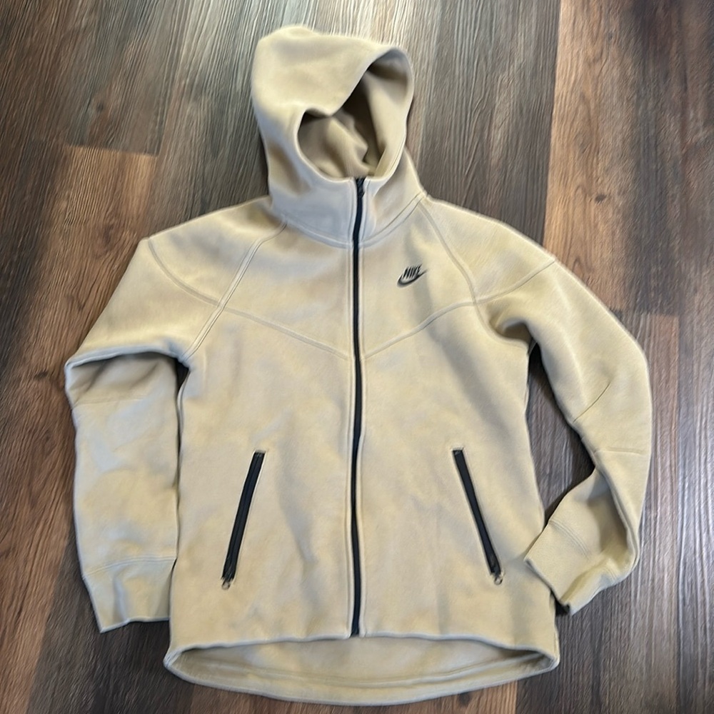 Men’s small Nike tech fleece